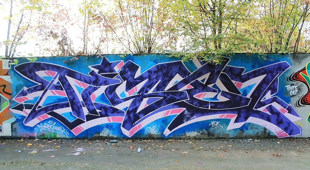 Le mur by Timer Edk
